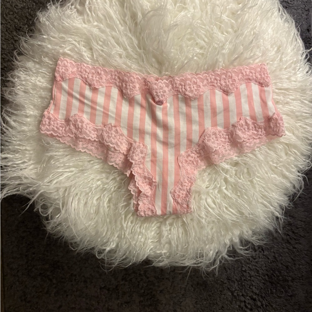PINK Victoria's Secret Boy Shorts 🩷